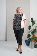 Load image into Gallery viewer, Ladies Adaptive Top, Contrast Pattern