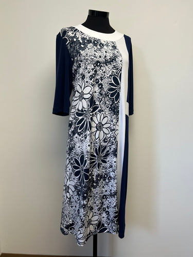Ladies Adaptive Dress With Round Neck